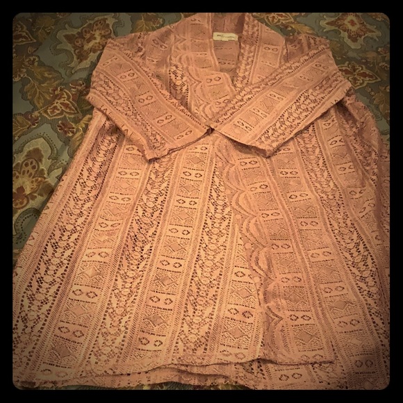 Pink lace overcoat top - Picture 1 of 6